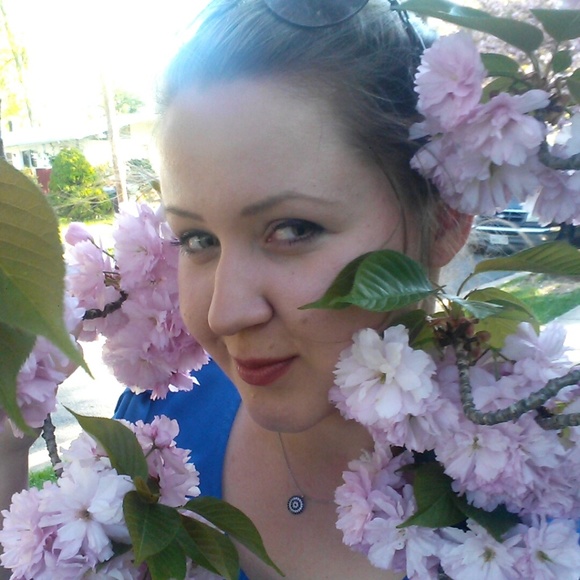 Meet your Posher, Lexi - Picture 4 of 5